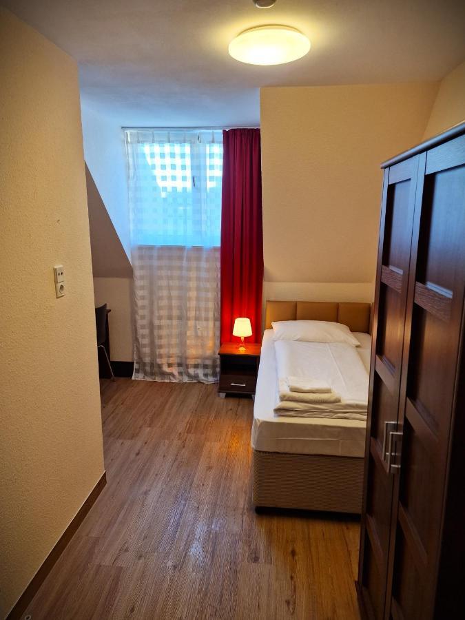 Mikon Eastgate Hotel - City Centre Berlin Kültér fotó