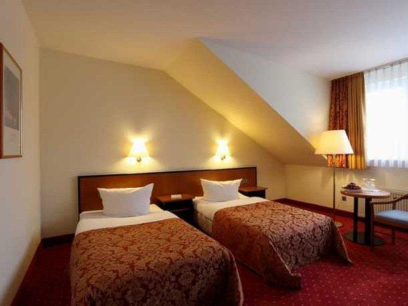 Mikon Eastgate Hotel - City Centre Berlin Kültér fotó