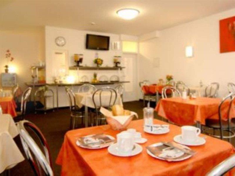 Mikon Eastgate Hotel - City Centre Berlin Kültér fotó
